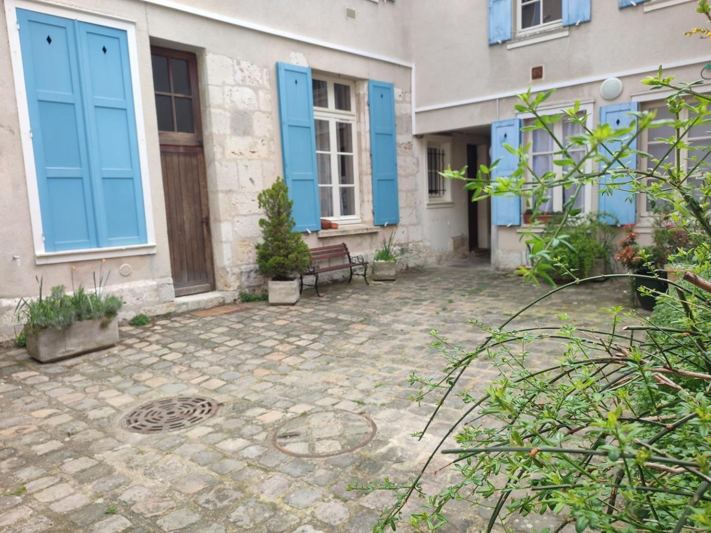 Le Gite De La Cathedrale Apartment Chartres Luaran gambar