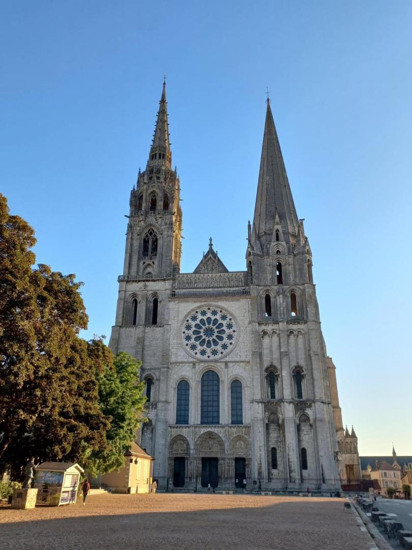 Le Gite De La Cathedrale Apartment Chartres Luaran gambar
